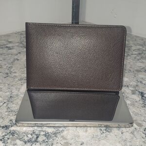 EUC Louis Vuitton Taiga Leather I.D Holder Wallet